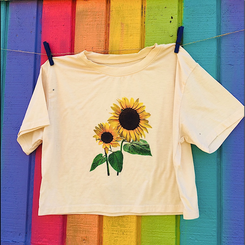 YELLOW SUNFLOWER CROP TOP